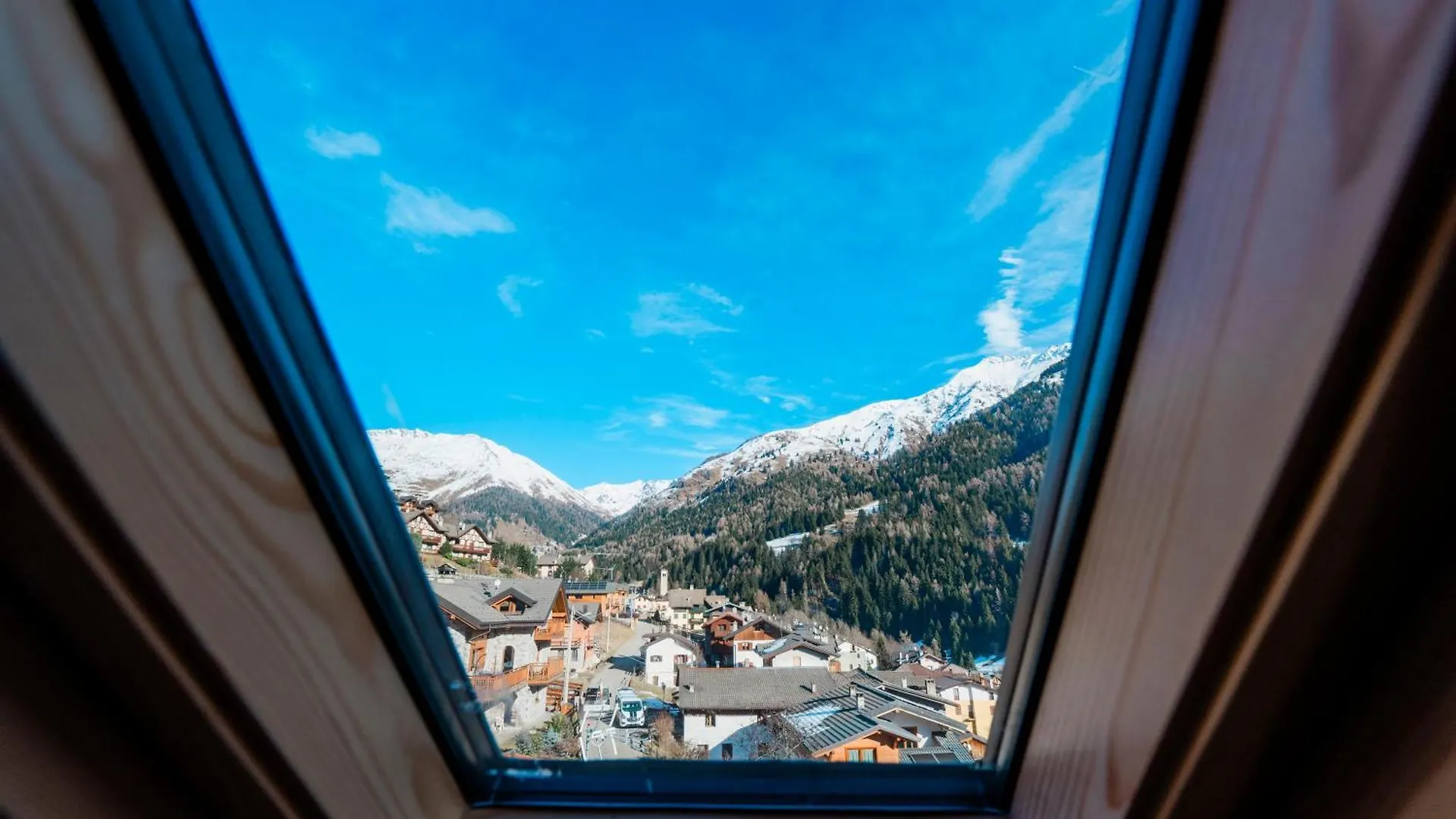 Dalania Mountain Apartments Ponte Di Legno Italia
